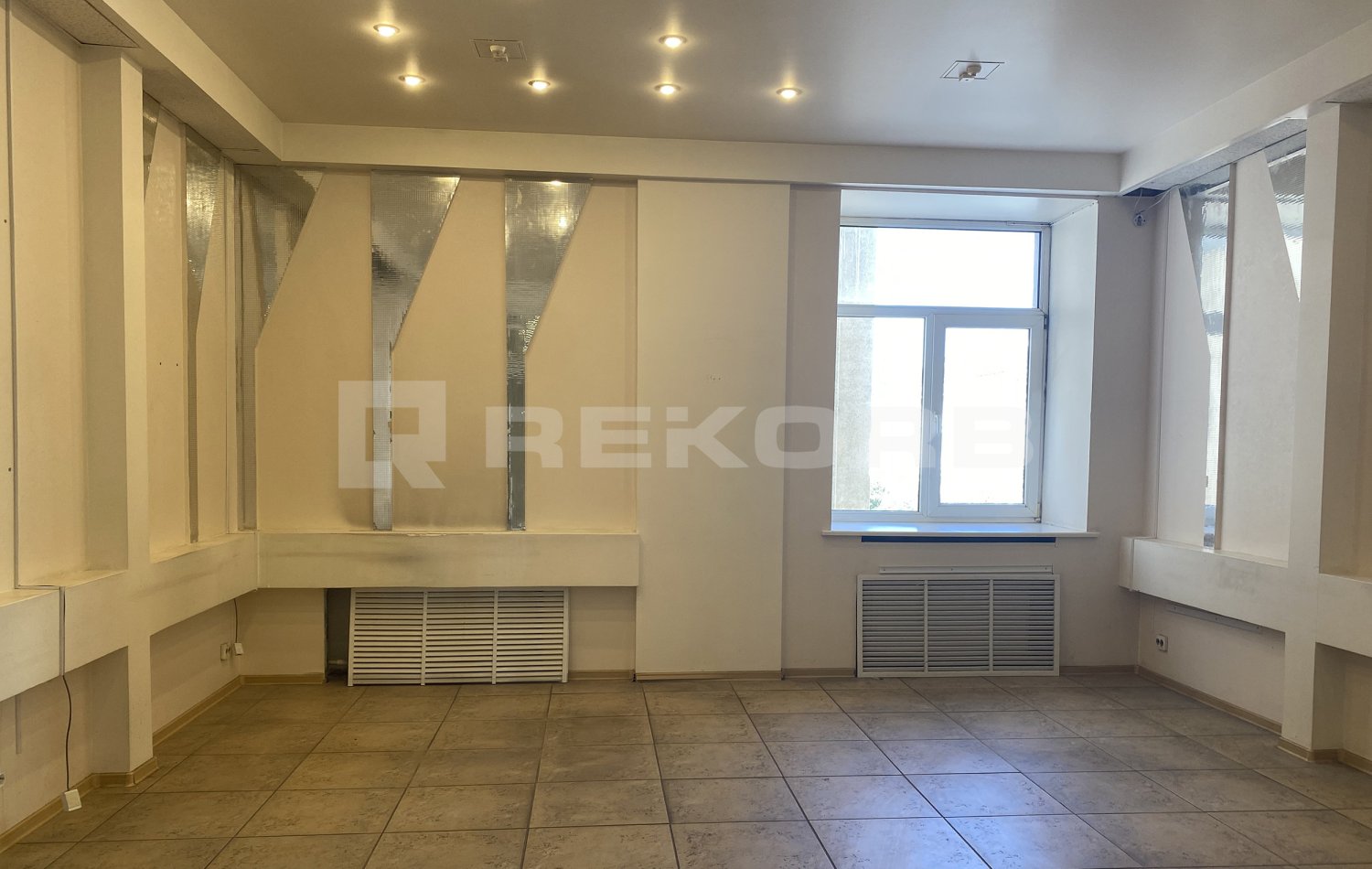 Офис в аренду 302 кв.м. в БЦ Бизнес Депо - фото 4