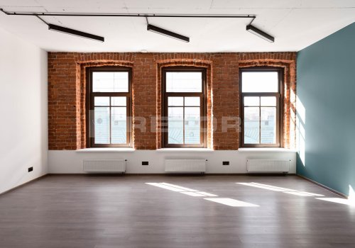 Предлагается на продажу в Спб 1 332 кв.м. Фото №1