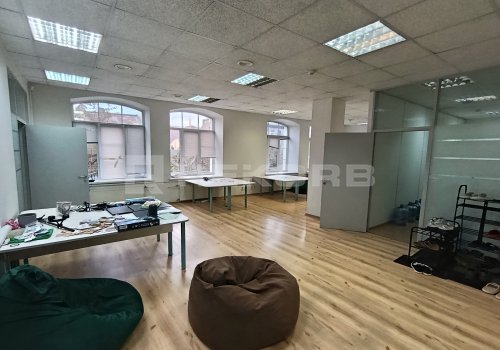 Предлагается помещение в Спб 93 кв.м. Фото №1