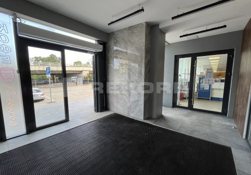 Офис у метро Пионерская в Санкт-Петербурге 1 011 кв.м. Фото №3