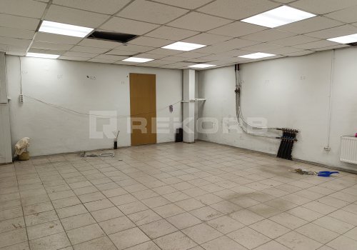 Офис в Кировском районе в Санкт-Петербурге 76 кв.м. Фото №1