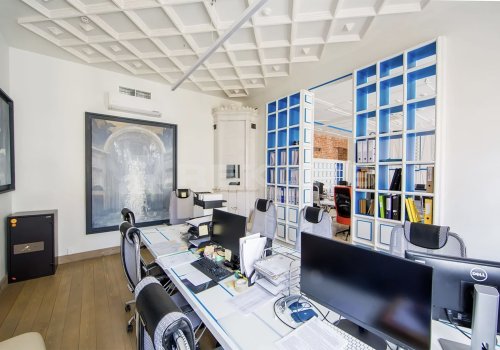 Сдается в Санкт-Петербурге  кв.м. Фото №1