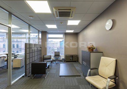 Офис в аренду в Спб 310 кв.м. Фото №1