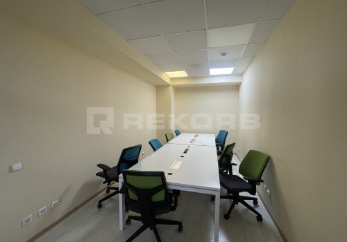 Снять офис в Санкт-Петербурге 421 кв.м. Фото №1