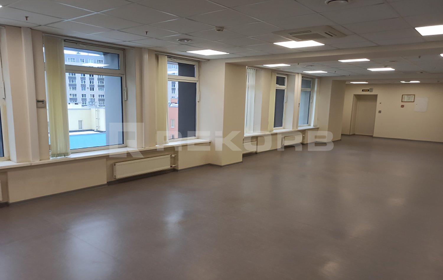 Офис в аренду 542 кв.м. в БЦ Смоленский - фото 1