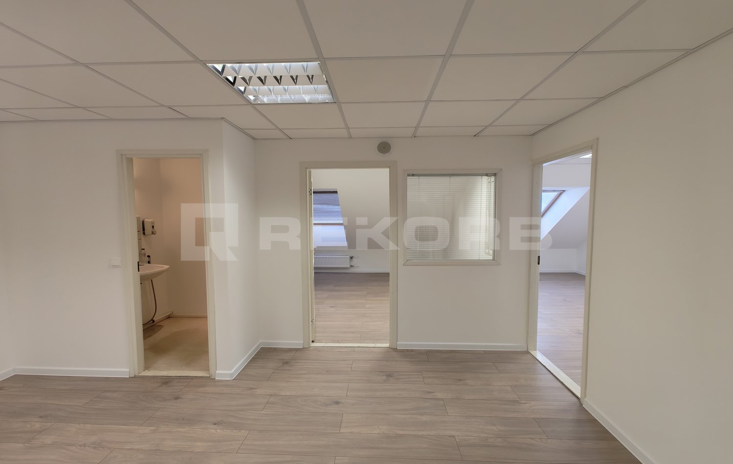 Офис в аренду 188 кв.м. в БЦ НРК - фото 9