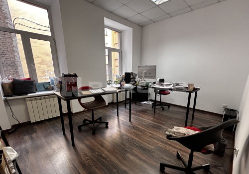 Офис у метро Спортивная в Санкт-Петербурге 64 кв.м. Фото №3