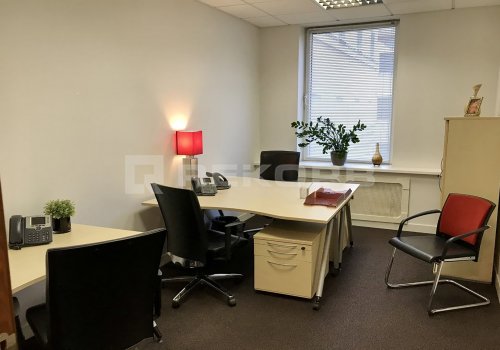 Сдается в Санкт-Петербурге  кв.м. Фото №