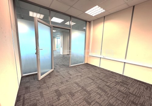 Предлагаем офис в Санкт-Петербурге 962 кв.м. Фото №3