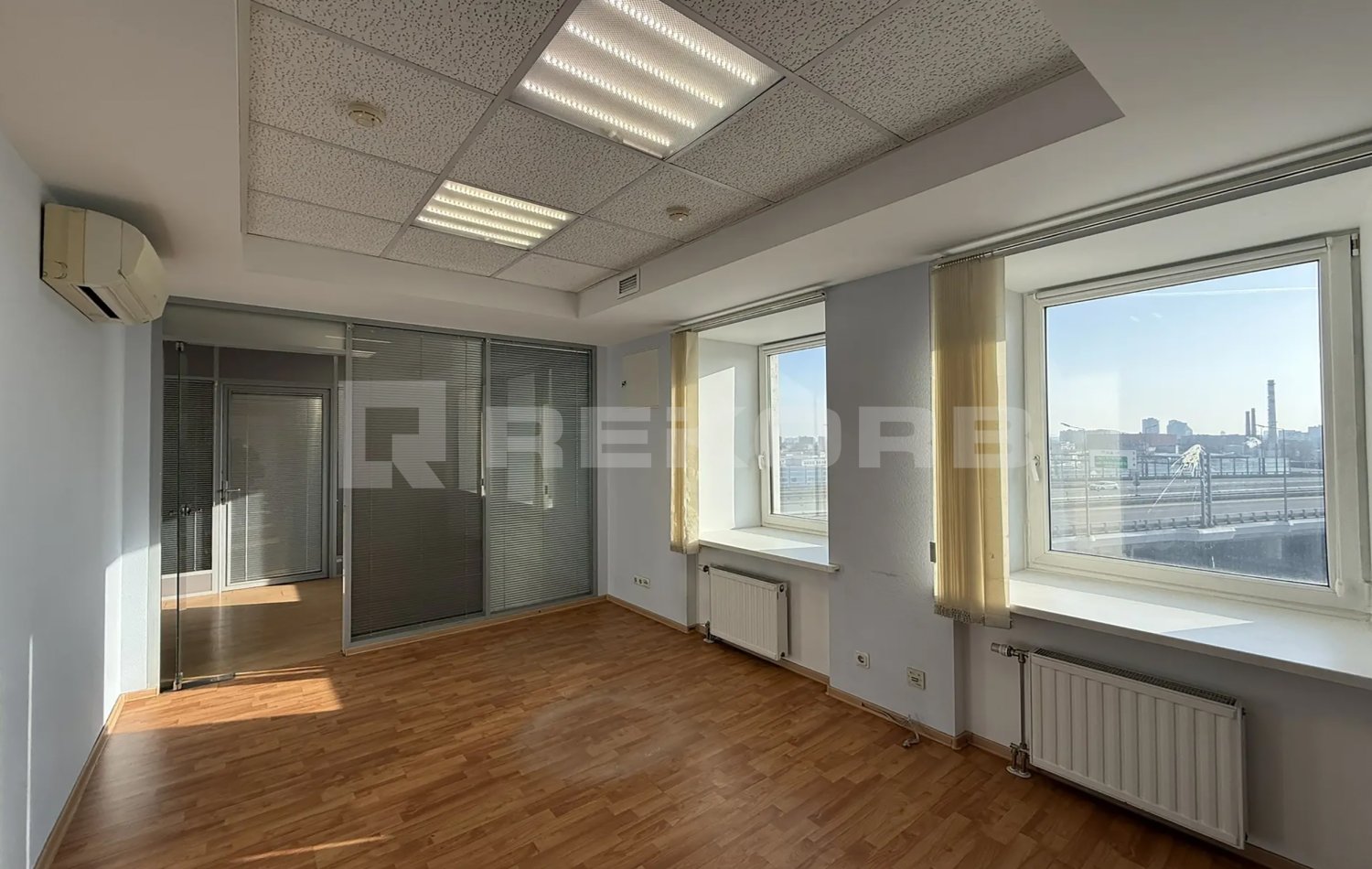 Офис в аренду 165 кв.м. в БЦ Maxcel - фото 1