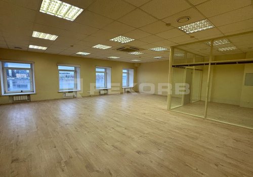 Офис в аренду в Санкт-Петербурге 187 кв.м. Фото №1