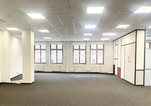 Офис в аренду в Спб 1 458 кв.м. Фото №1
