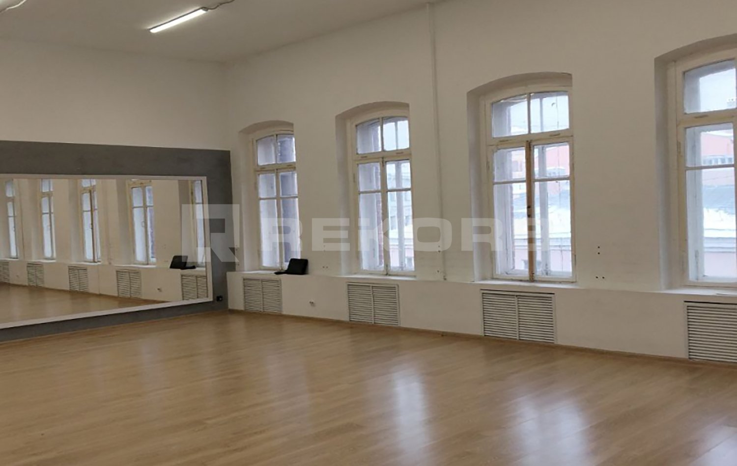 Офис в аренду 126 кв.м. в БЦ Рассвет - фото 1