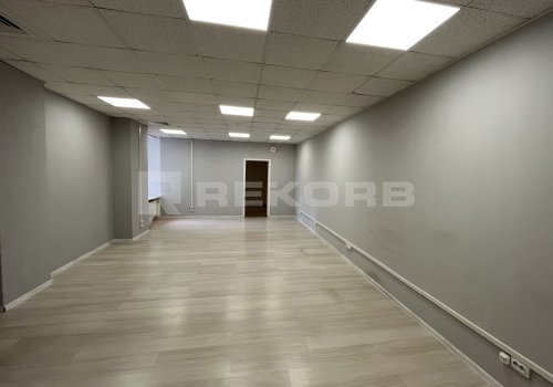 Офис у метро Спортивная в Санкт-Петербурге 206 кв.м. Фото №1