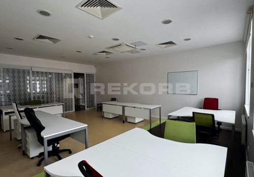 Снять офис в Санкт-Петербурге 142 кв.м. Фото №3