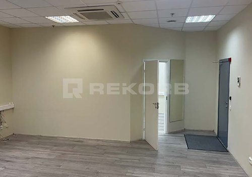 Офис у метро Василеостровская в Санкт-Петербурге 56 кв.м. Фото №3