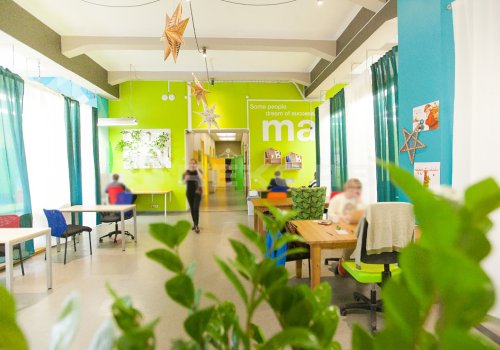 Сдается в Санкт-Петербурге  кв.м. Фото №3