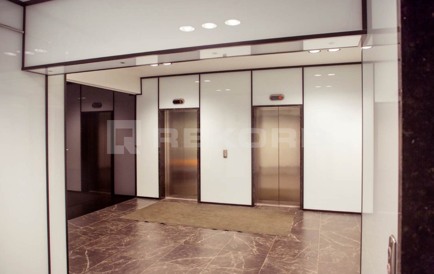 Офис в аренду 5 299 кв.м. в БЦ Пулково Скай - фото 1