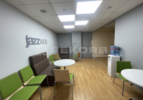 Снять офис в Санкт-Петербурге 421 кв.м. Фото №3