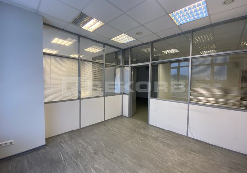 Предлагается помещение в Спб 82 кв.м. Фото №1