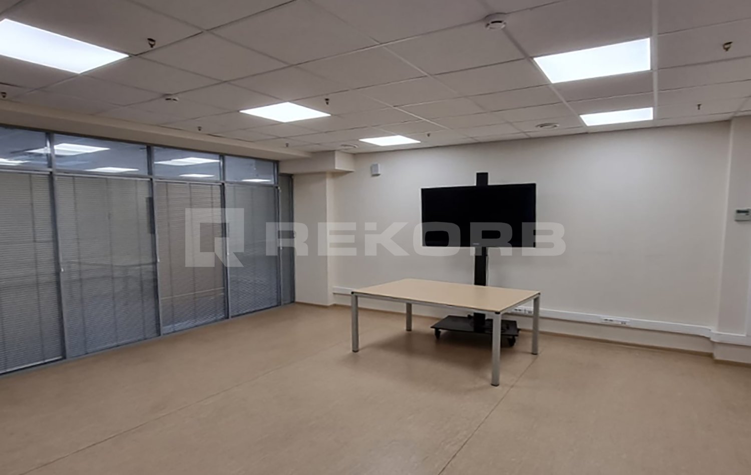 Офис в аренду 542 кв.м. в БЦ Смоленский - фото 2