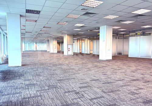 Предлагается помещение в Спб 2 733 кв.м. Фото №1