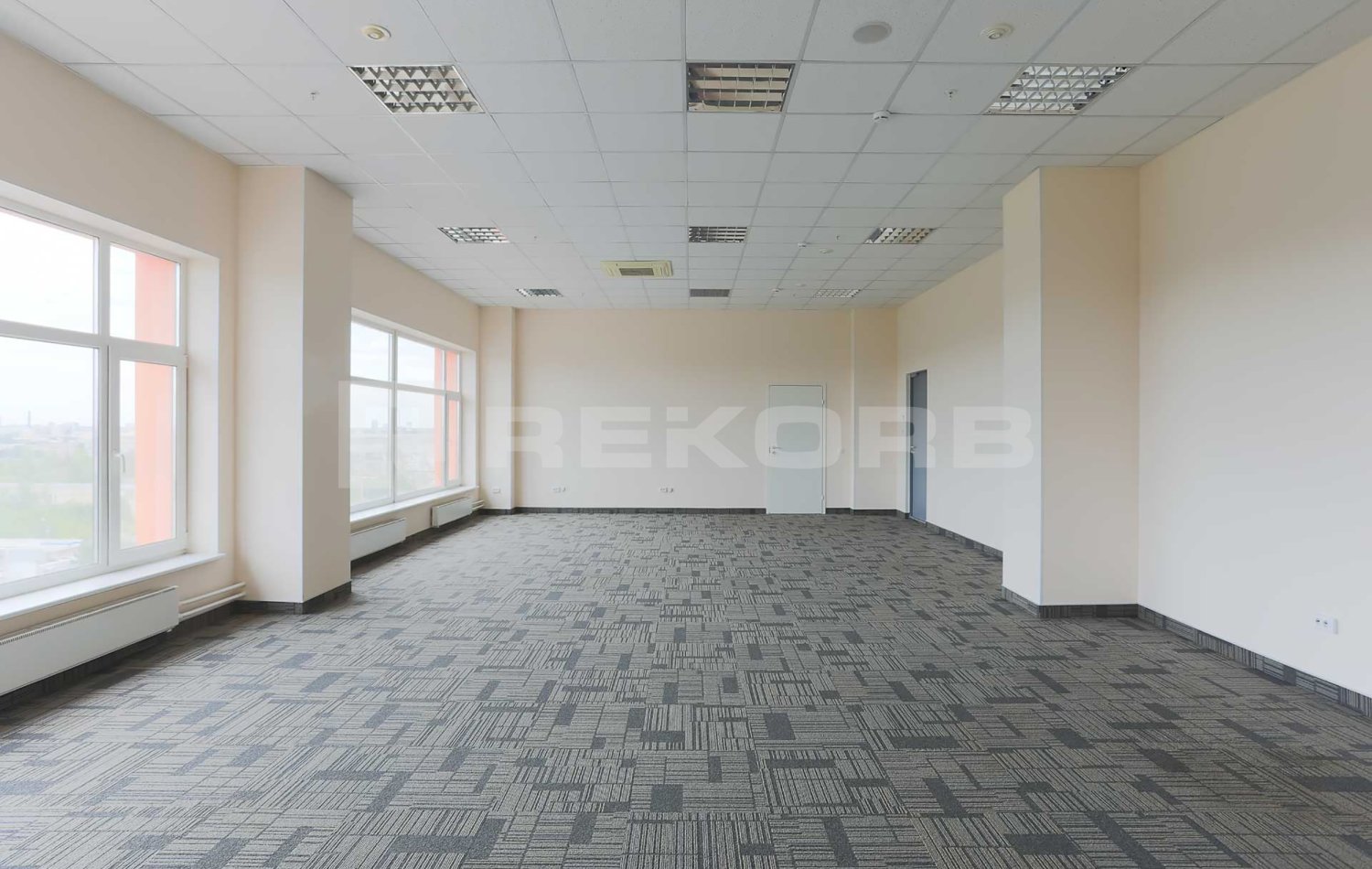 Офис в аренду 283 кв.м. в БЦ Эврика - фото 1