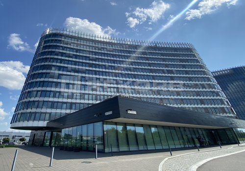 БЦ Цеппелин - бизнес-центры Санкт-Петербурга. Фото №1