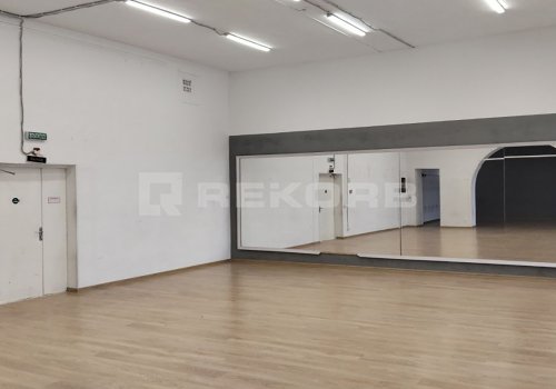 Предлагается в аренду в Спб 126 кв.м. Фото №