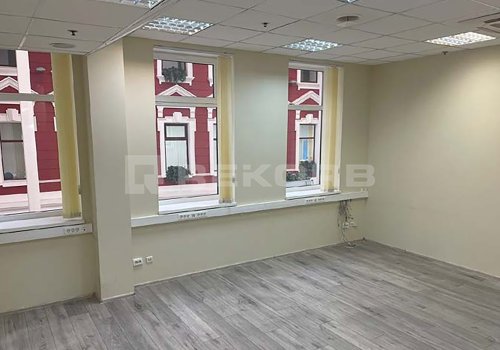 Офис у метро Василеостровская в Санкт-Петербурге 56 кв.м. Фото №1