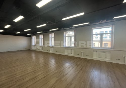 Предлагается помещение в Спб 1 348 кв.м. Фото №3