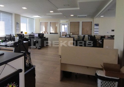 Предлагаем офис в Санкт-Петербурге 232 кв.м. Фото №1