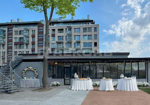 Приморский 50 к1 - торговые помещения Санкт-Петербурга. Фото №1