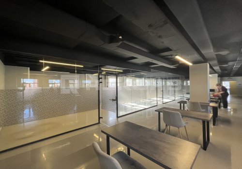 Офис у метро Петроградская в Санкт-Петербурге 430 кв.м. Фото №1