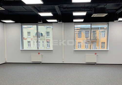 Офис в аренду в Спб 1 636 кв.м. Фото №1
