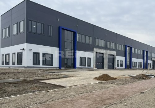 Склад на продажу в Санкт-Петербурге 4 935 кв.м. Фото №1