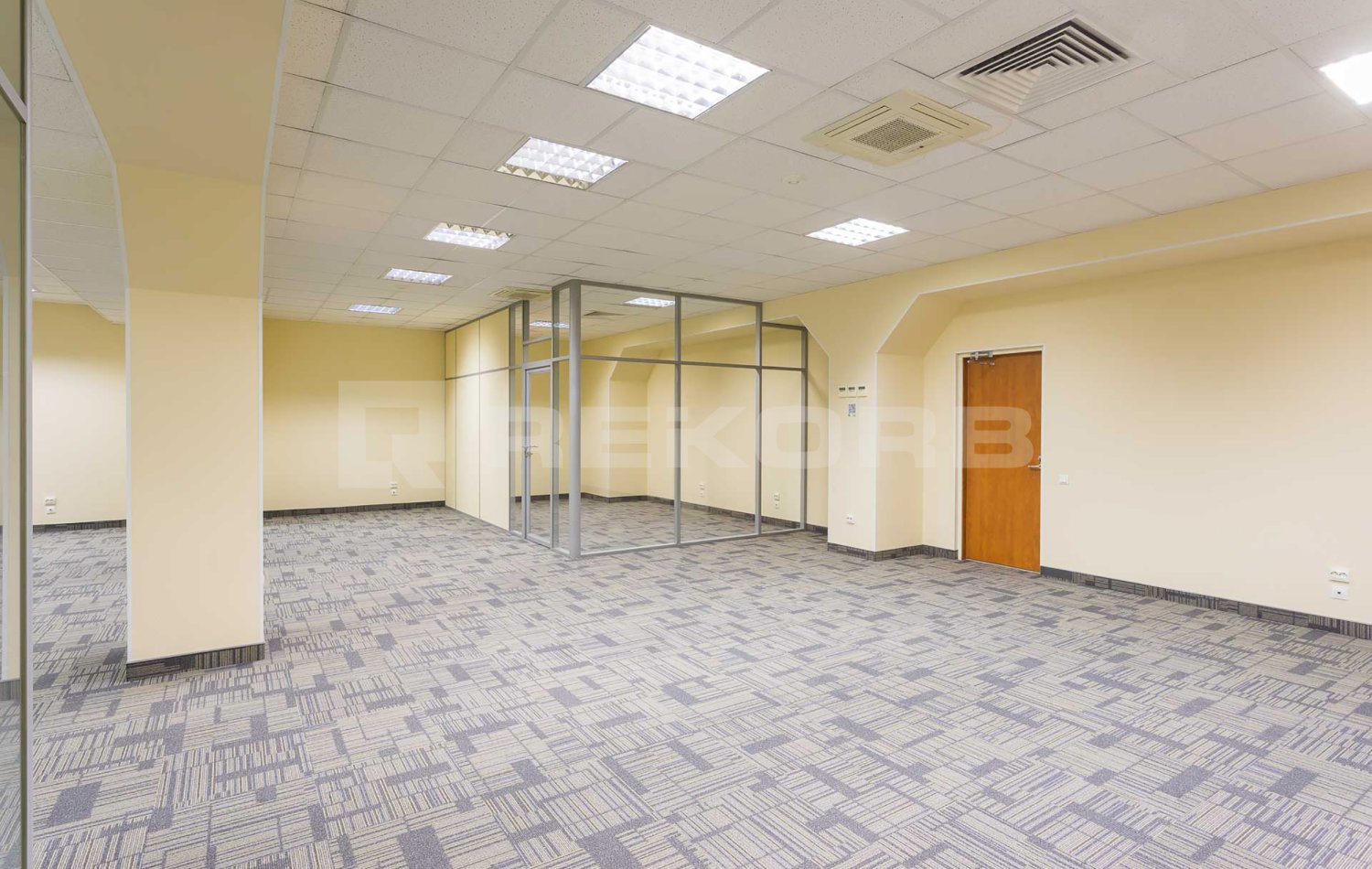 Офис в аренду 241 кв.м. в БЦ Т-4 - фото 2
