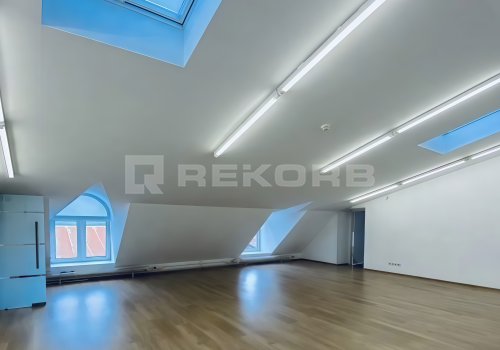 Предлагается помещение в Спб 83 кв.м. Фото №1