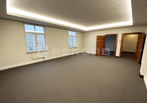 Предлагается помещение в Спб 324 кв.м. Фото №3