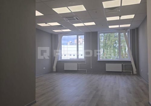 Офис у метро Пионерская в Санкт-Петербурге 528 кв.м. Фото №1